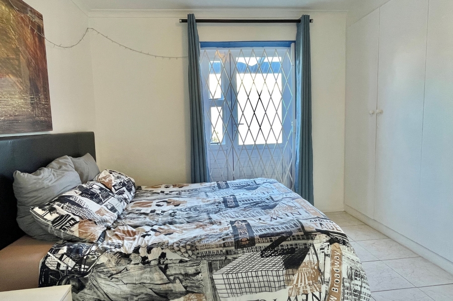 To Let 3 Bedroom Property for Rent in Strandfontein Western Cape